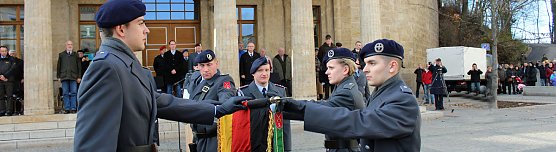Traumhaftes Wetter bei Vereidigung (Foto: Karl-Heinz Herrmann)