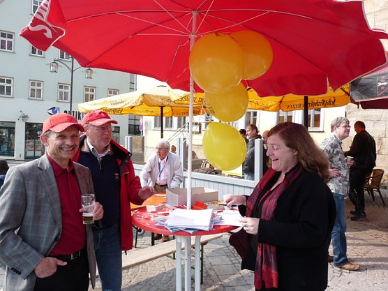 Maifeier Sondershausen (Foto: Karl-Heinz Herrmann) Maifeier Sondershausen (Foto: Karl-Heinz Herrmann)