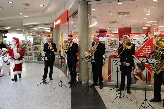 Windiger Start in den Advent (Foto: Karl-Heinz Herrmann)