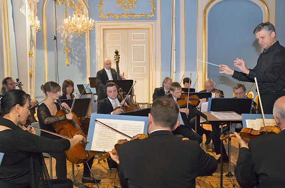 Adventliches After-Work-Konzert im Blauen Saal (Foto: Tilman Graner) Adventliches After-Work-Konzert im Blauen Saal (Foto: Tilman Graner)