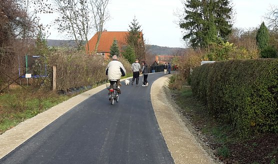 Radfahrer m&uuml;ssen sich noch gedulden (Foto: Karl-Heinz Herrmann)