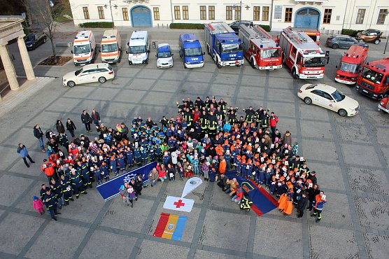 Gro&szlig;e Ehre f&uuml;r den Kyffh&auml;userkreis (Foto: Karl-Heinz Herrmann)