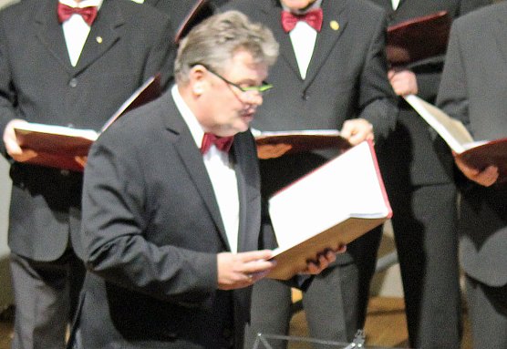 Beschwingtes und besinnliches Weihnachtskonzert (Foto: Karl-Heinz Herrmann)