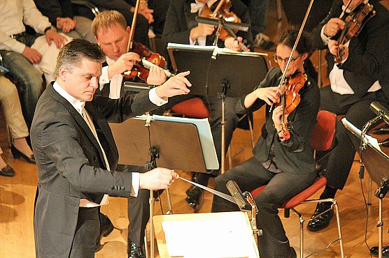 Stimmungsvoll nach Wien entführt (Foto: Karl-Heinz Herrmann) Stimmungsvoll nach Wien entführt (Foto: Karl-Heinz Herrmann)