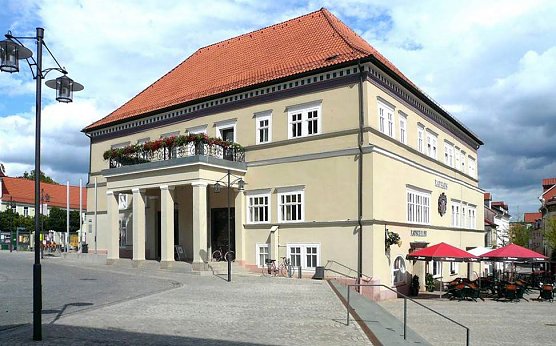 Vortragsabend zur Stadtentwicklung (Foto: Dr. Hahnemann) Vortragsabend zur Stadtentwicklung (Foto: Dr. Hahnemann)