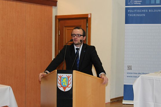 Woher kommen die Flüchtlinge (Foto: Karl-Heinz Herrmann) Woher kommen die Flüchtlinge (Foto: Karl-Heinz Herrmann)