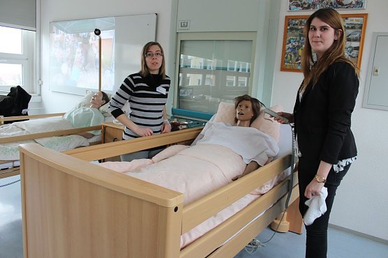 Viele Interessenten kamen zum Schulbesuch (Foto: Karl-Heinz Herrmann)