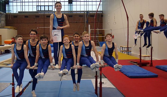 Der erste Wettkampf der männlichen Jugendmannschaft (Foto: Sv Glückauf Sondershausen) Der erste Wettkampf der männlichen Jugendmannschaft (Foto: Sv Glückauf Sondershausen)