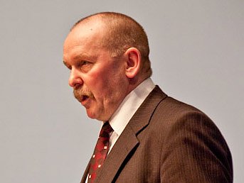 Dr. Andreas Räuber (Foto: SPD Bad Frankenhausen) Dr. Andreas Räuber (Foto: SPD Bad Frankenhausen)