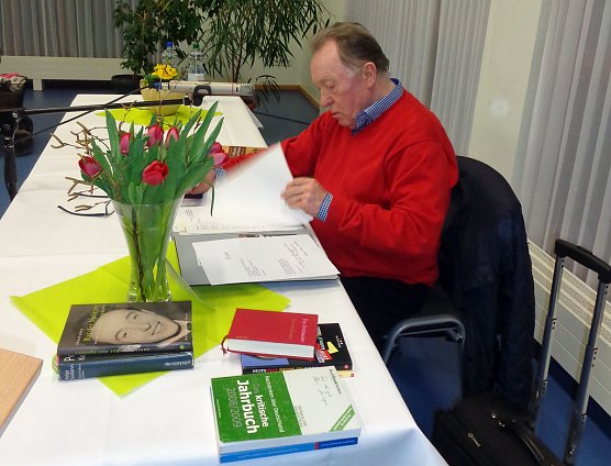 Peter Sodann in Ebeleben - ein Res&uuml;mee&acute; (Foto: Uwe Vogt)
