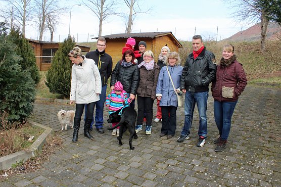 Gro&szlig;es Interesse am neuen Verein und auch Best&uuml;rzung (Foto: Karl-Heinz Herrmann)