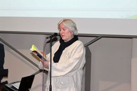 Volles Haus zur Frauentagsfeier (Foto: Karl-Heinz Herrmann) Volles Haus zur Frauentagsfeier (Foto: Karl-Heinz Herrmann)