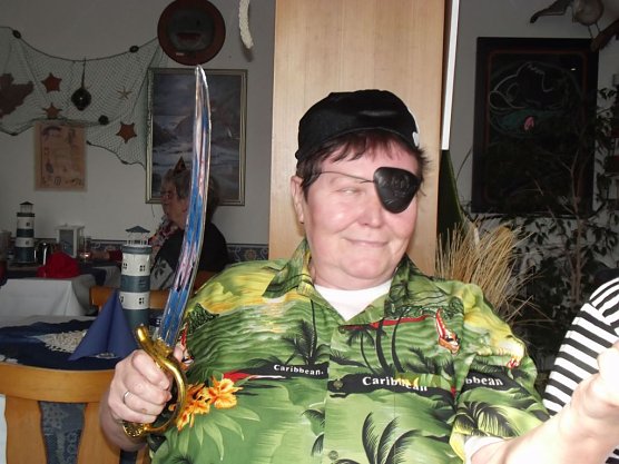 Beim singenden Fischkoch in Vehra (Foto: Thomas Leipold)