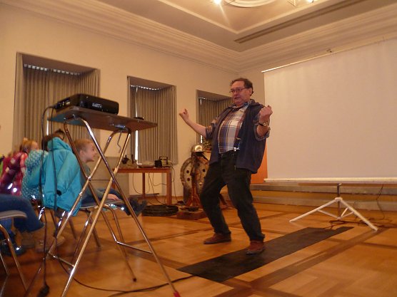 Theatereffekte (Foto: Kindervilla Bad Frankenhausen) Theatereffekte (Foto: Kindervilla Bad Frankenhausen)