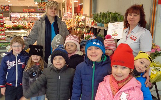 Bildungspatenschaft durch Urkunde besiegelt (Foto: Kindervilla Bad Frankenhausen)