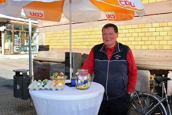 Parteiengr&uuml;&szlig;e zu Ostern (Foto: Karl-Heinz Herrmann)