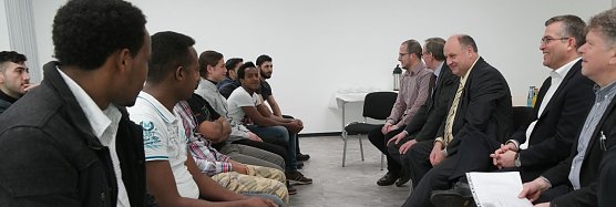 Zwischenbilanz im Autohaus (Foto: nnz)