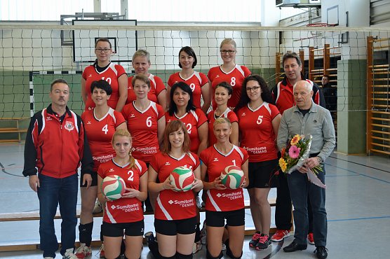 Saisonabschluss für Volleyballerinnen vom SV Rot Weiß Wiehe (Foto: SV Rot-Weiß Wiehe) Saisonabschluss für Volleyballerinnen vom SV Rot Weiß Wiehe (Foto: SV Rot-Weiß Wiehe)