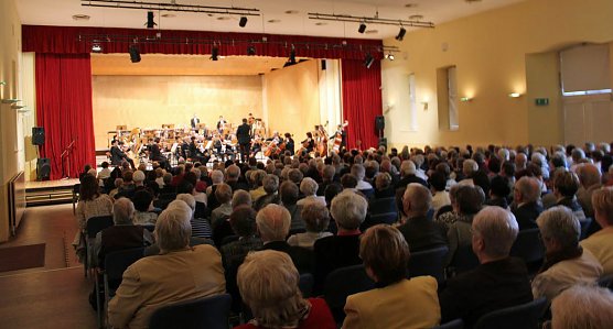 "Abschieds"- Mieterkonzert (Foto: Karl-Heinz Herrmann)