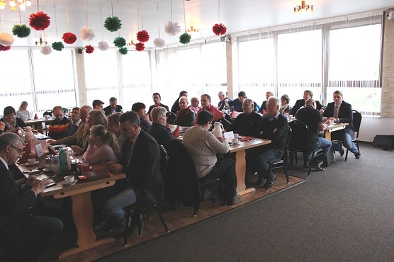 Kreisparteitag in Bad Frankenhausen eröffnet (Foto: Karl-Heinz Herrmann) Kreisparteitag in Bad Frankenhausen eröffnet (Foto: Karl-Heinz Herrmann)