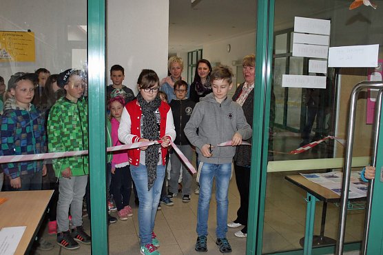 Ausstellung Tiere am und im Garten eröffnet (Foto: Karl-Heinz Herrmann) Ausstellung Tiere am und im Garten eröffnet (Foto: Karl-Heinz Herrmann)