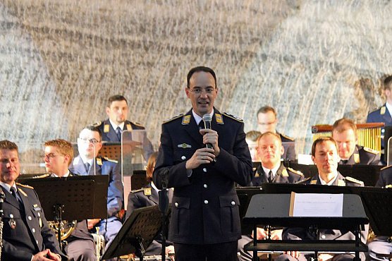 Stimmungsvoll unter Tage (Foto: Karl-Heinz Herrmann) Stimmungsvoll unter Tage (Foto: Karl-Heinz Herrmann)