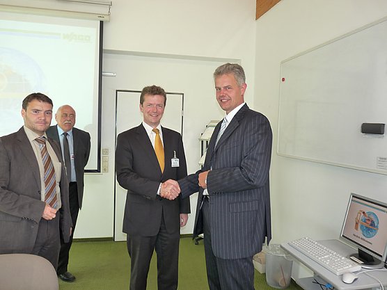 Uwe Barth bei WAGO (Foto: Karl-Heinz Herrmann) Uwe Barth bei WAGO (Foto: Karl-Heinz Herrmann)