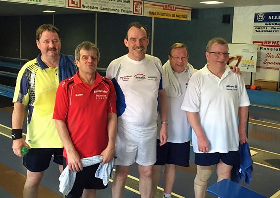 Kegeln: Kreiseinzelmeisterschaft (Foto: Knut Herzau) Kegeln: Kreiseinzelmeisterschaft (Foto: Knut Herzau)