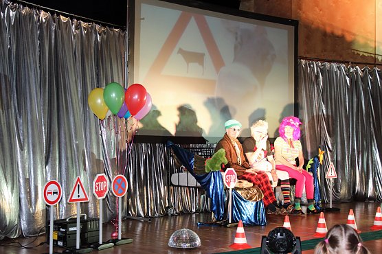 Sicherheit braucht Köpfchen (Foto: Karl-Heinz Herrmann) Sicherheit braucht Köpfchen (Foto: Karl-Heinz Herrmann)