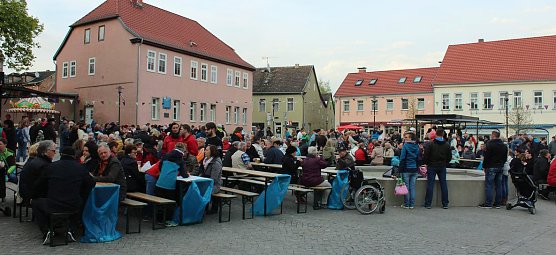 Maibaumparty in Frankenhausen (Foto: Karl-Heinz Herrmann) Maibaumparty in Frankenhausen (Foto: Karl-Heinz Herrmann)