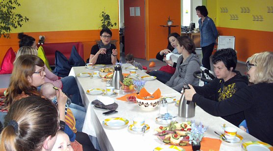 Mutter-Kind-Fr&uuml;hst&uuml;ck im Freizeitzentrum (Foto: Freizeizentrum Artern)