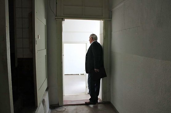 Interessante F&uuml;hrung durch das Rathaus Sondershausen (Foto: Karl-Heinz Herrmann)