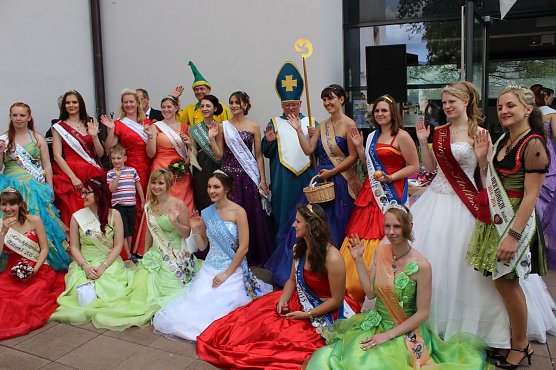 Fliederparade durch Bad Frankenhausen (Foto: Karl-Heinz Herrmann)