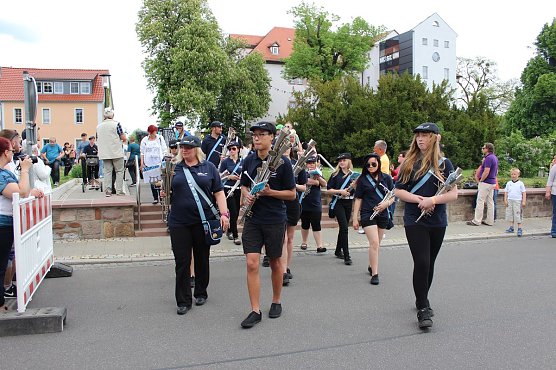 Fliederparade durch Bad Frankenhausen (Foto: Karl-Heinz Herrmann)