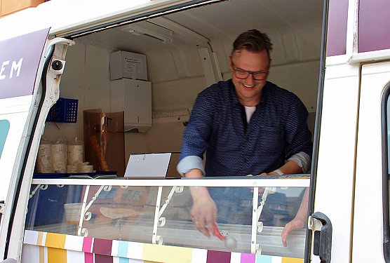 Auflauf zum Abschluss Residenzfest (Foto: Karl-Heinz Herrmann) Auflauf zum Abschluss Residenzfest (Foto: Karl-Heinz Herrmann)