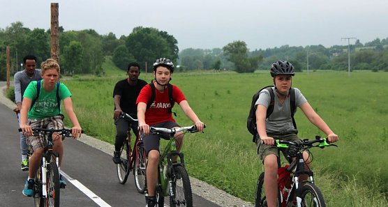 Für den Unstrut-Werra-Radweg geworben (Foto: Karl-Heinz Herrmann) Für den Unstrut-Werra-Radweg geworben (Foto: Karl-Heinz Herrmann)