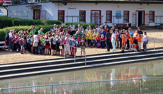 DRK-Jugend ma&szlig; sich im Wettkampf (Foto: Karl-Heinz Herrmann)