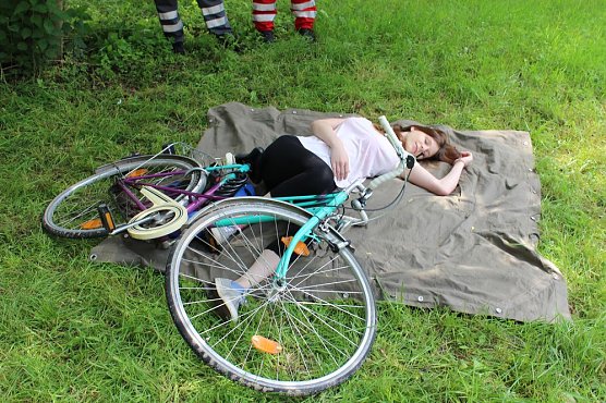 DRK-Jugend ma&szlig; sich im Wettkampf (Foto: Karl-Heinz Herrmann)