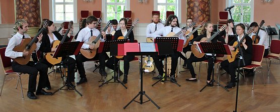 Landesmusikfest der "Zupfer" gestartet (Foto: Karl-Heinz Herrmann)