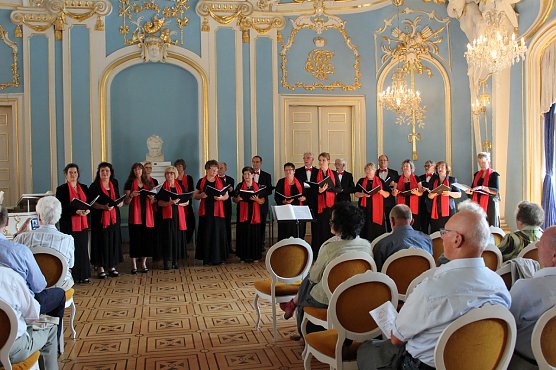 Heißes Sommerkonzert (Foto: Karl-Heinz Herrmann) Heißes Sommerkonzert (Foto: Karl-Heinz Herrmann)