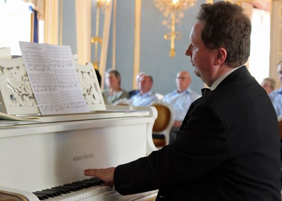 Heißes Sommerkonzert (Foto: Karl-Heinz Herrmann) Heißes Sommerkonzert (Foto: Karl-Heinz Herrmann)