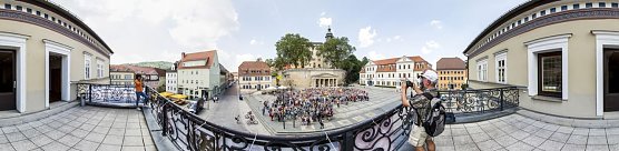 Und hier wurde kn beim Fotografieren erwischt:  Danke  Martin. Und er hat noch ein High-Light: http://www.360grad-fotos.de/files/maniax/rundgang/landeswelle/ (Foto: Martin Ludwig)