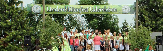 Laubk&ouml;nig gekr&ouml;nt - Geheimnis der Hofdamen gel&uuml;ftet! (Foto: Karl-Heinz Herrmann)