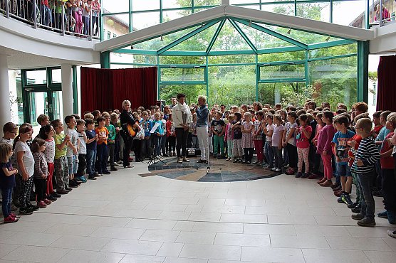 Schulen feierten gemeinsam (Foto: Karl-Heinz Herrmann)