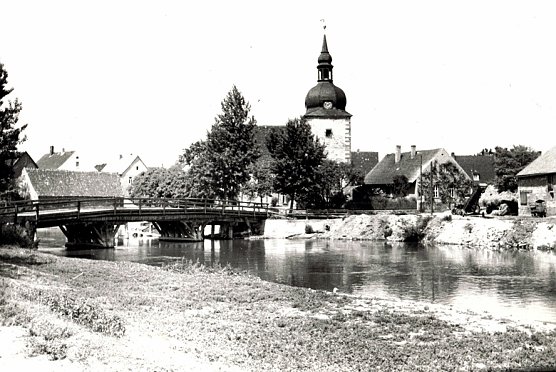 Orts- und familiengeschichtlicher Vortrag (Foto: Aratora)