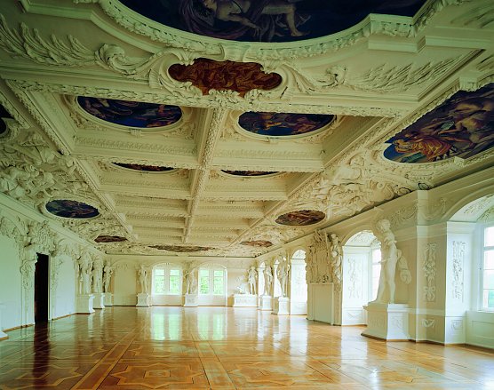 Die Gem&auml;lde im Riesensaal � neu gesehen (Foto: Schlossmuseum Sondershausen)