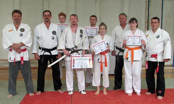 Kampfkunstpr&uuml;fungen in der Kampfkunstschule Artern (Foto: Werner Bank)