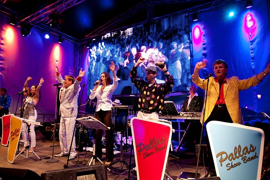 Schick anziehen und tanzen! (Foto: Stadt Bad Frankenhausen)