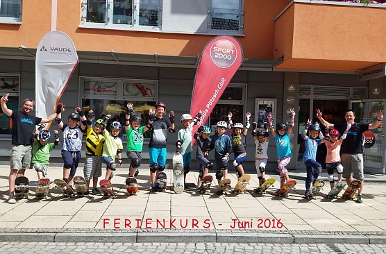 Sommerferien in der Skate Arena (Foto: Team Skatearena) Sommerferien in der Skate Arena (Foto: Team Skatearena)