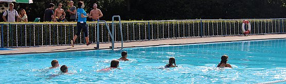 Wieder gut geschwommen in Gro&szlig;furra (Foto: Karl-Heinz Herrmann)